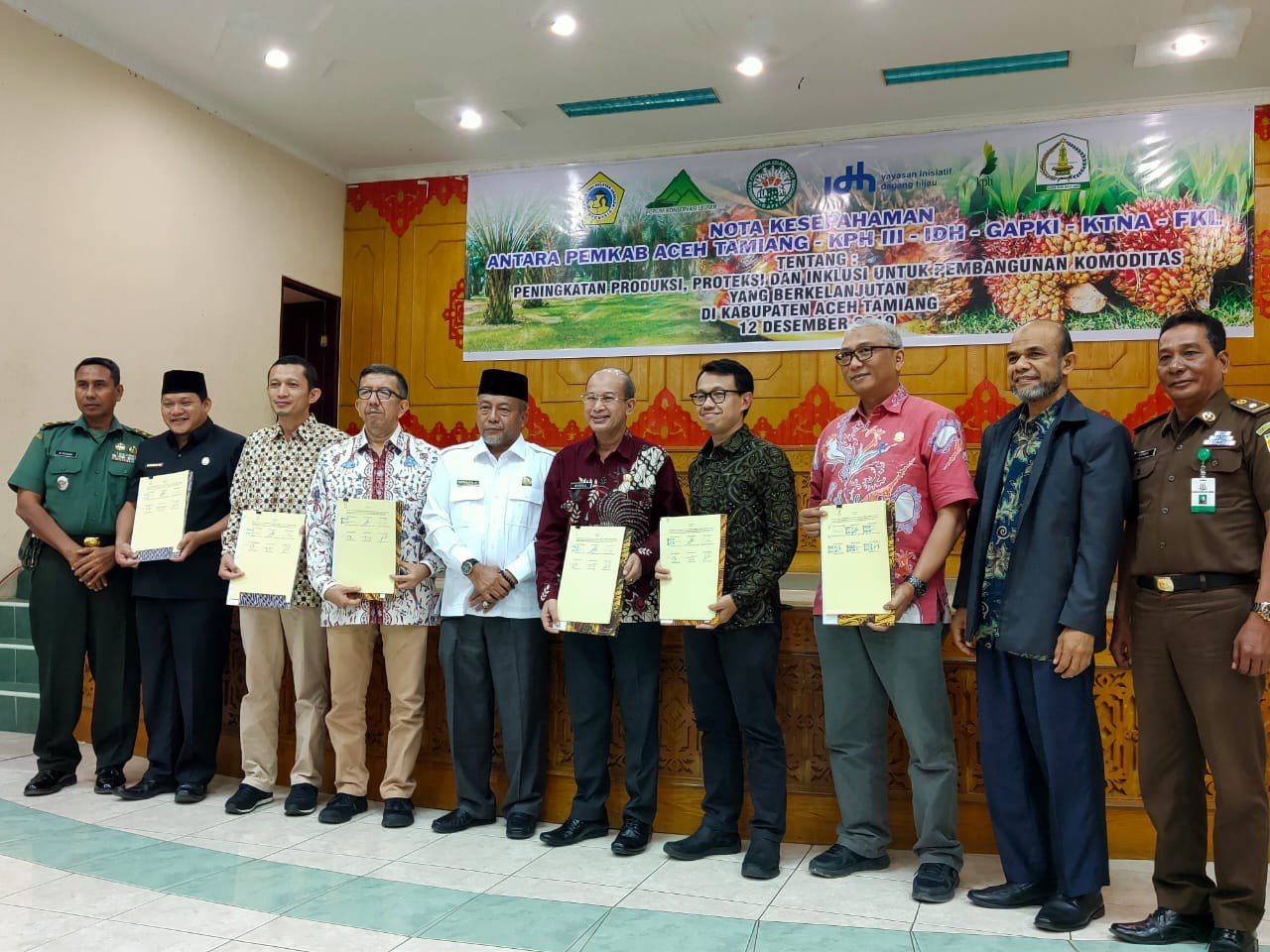 PPI-Compact-signing-Aceh-Tiamang-december-12019.jpg